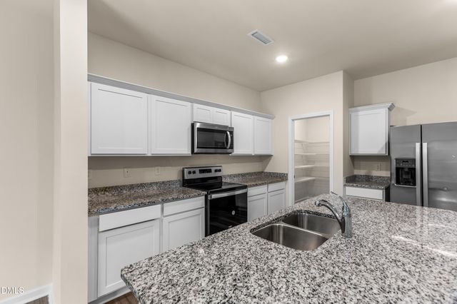 932 Berkeley Glen Road, Zebulon, NC 27597
