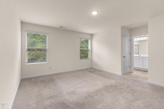 932 Berkeley Glen Road, Zebulon, NC 27597