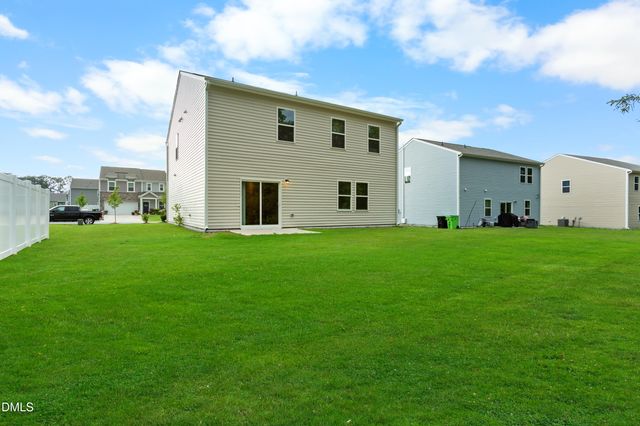 932 Berkeley Glen Road, Zebulon, NC 27597