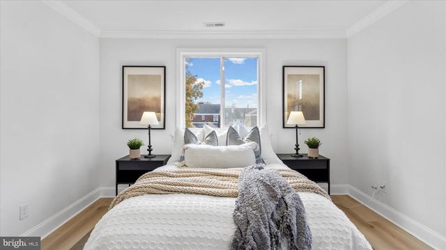 2529 LIBERTY PKWY, Baltimore, MD 21222