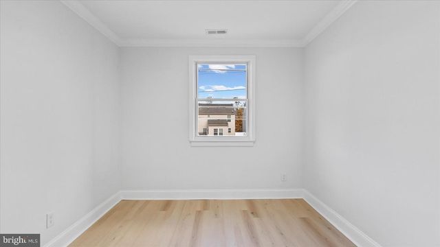 2529 LIBERTY PKWY, Baltimore, MD 21222