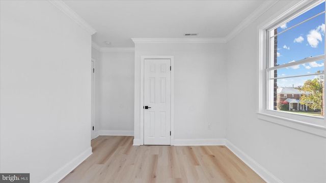 2529 LIBERTY PKWY, Baltimore, MD 21222