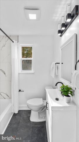 2529 LIBERTY PKWY, Baltimore, MD 21222