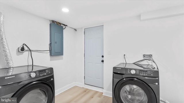 2529 LIBERTY PKWY, Baltimore, MD 21222