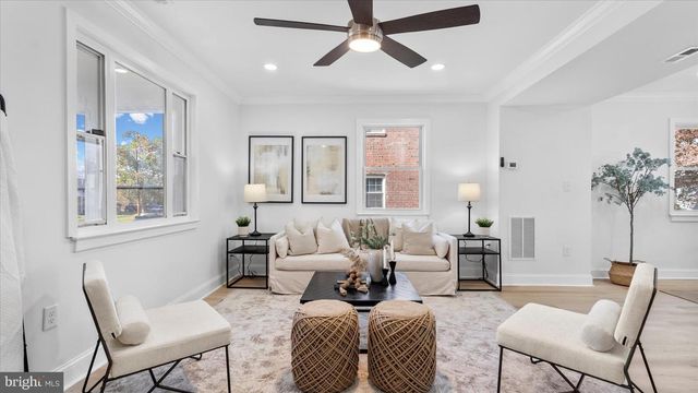 2529 LIBERTY PKWY, Baltimore, MD 21222