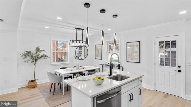 2529 LIBERTY PKWY, Baltimore, MD 21222