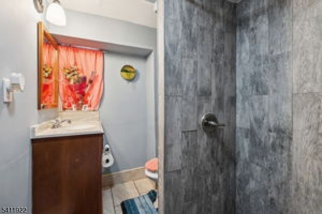 46 Osborne Ter, Newark City, NJ 07108