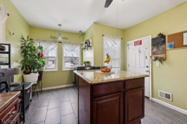 46 Osborne Ter, Newark City, NJ 07108