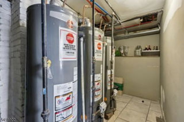 46 Osborne Ter, Newark City, NJ 07108