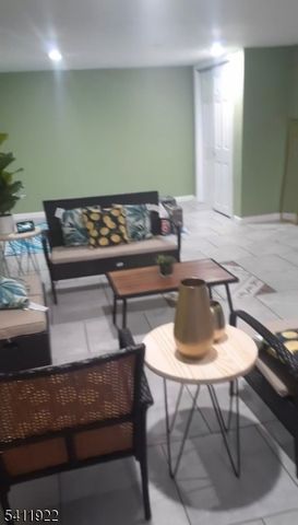 46 Osborne Ter, Newark City, NJ 07108