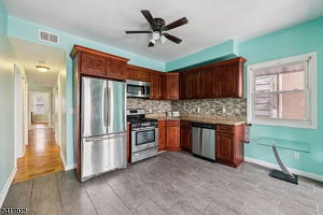 46 Osborne Ter, Newark City, NJ 07108