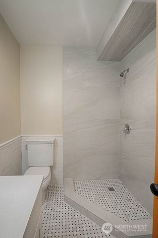 416 Summit Avenue E, Seattle, WA 98102