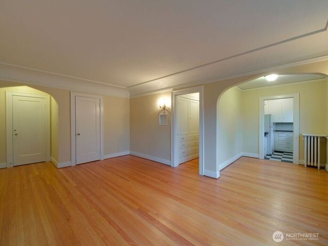 416 Summit Avenue E, Seattle, WA 98102