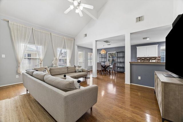 1421 W 26th Street Unit F, Houston, TX 77008