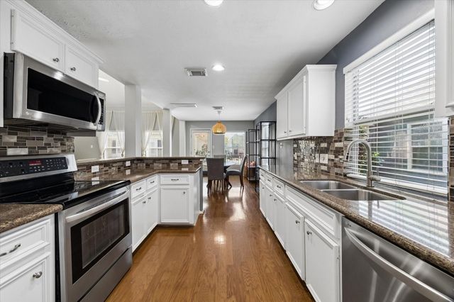 1421 W 26th Street Unit F, Houston, TX 77008