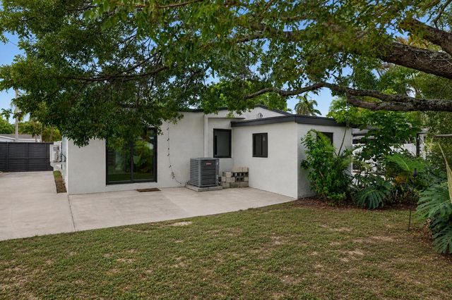 1436 NE 17TH Terrace, Fort Lauderdale, FL 33304