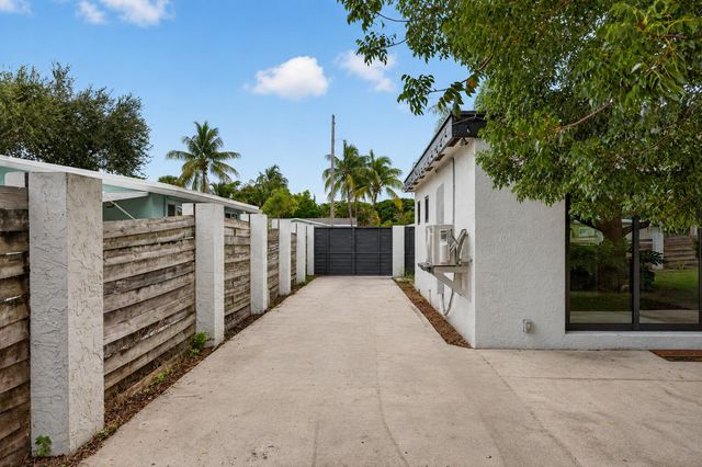1436 NE 17TH Terrace, Fort Lauderdale, FL 33304
