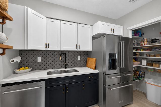 1436 NE 17TH Terrace, Fort Lauderdale, FL 33304