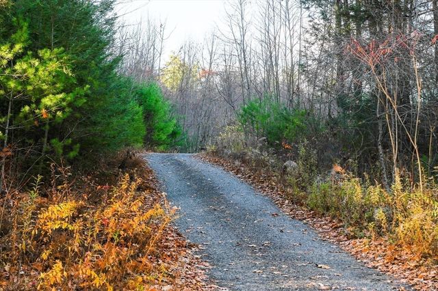 23 Dana Rd, Petersham, MA 01366