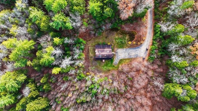 23 Dana Rd, Petersham, MA 01366