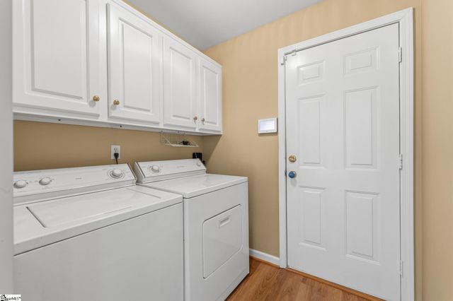 207 Kinard Way, Simpsonville, SC 29681