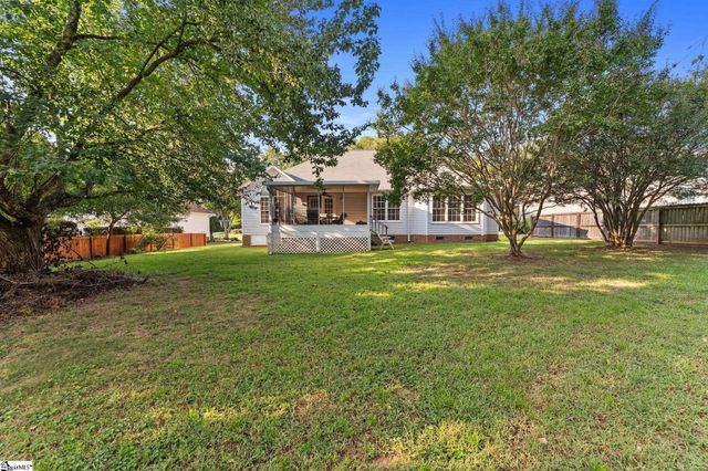 207 Kinard Way, Simpsonville, SC 29681