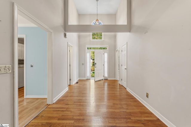 207 Kinard Way, Simpsonville, SC 29681