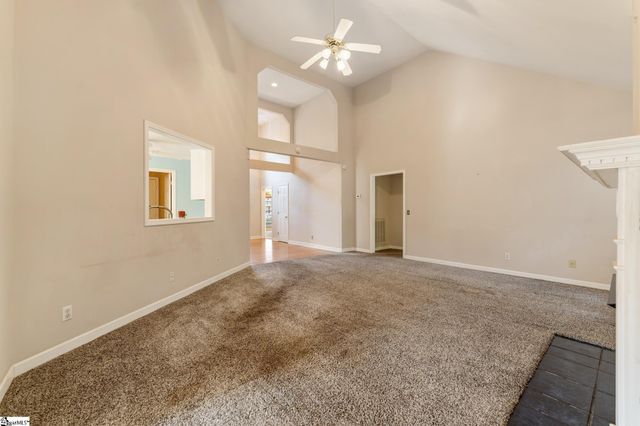 207 Kinard Way, Simpsonville, SC 29681