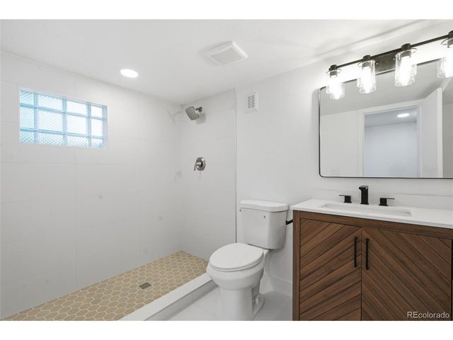 4992 Bryant St, Denver, CO 80221