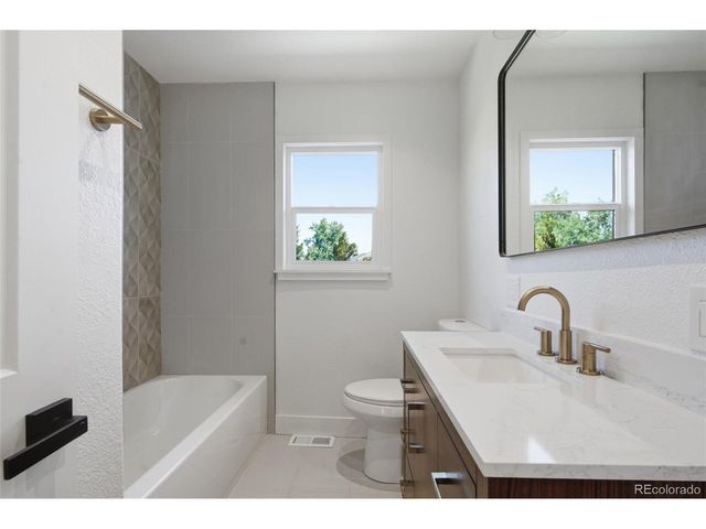 4992 Bryant St, Denver, CO 80221