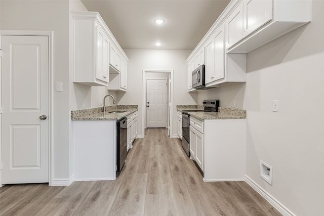 6144 Shawnee Drive, Mabank, TX 75156