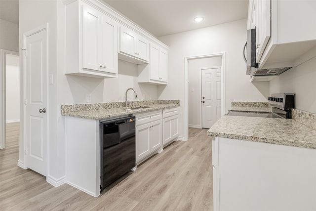 6144 Shawnee Drive, Mabank, TX 75156