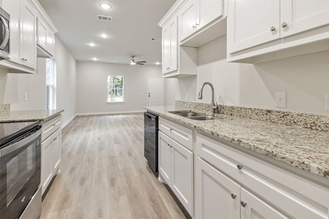 6144 Shawnee Drive, Mabank, TX 75156