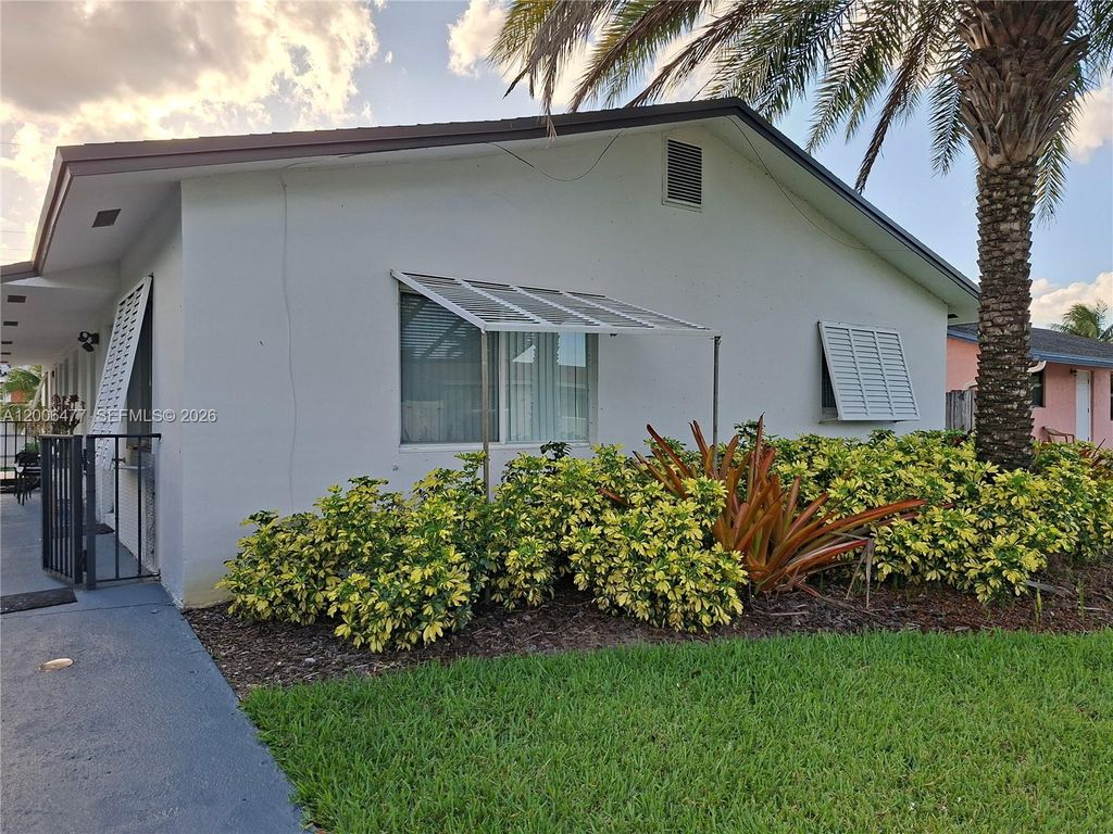 1814 SW 97th Terrace A, Miramar, FL 33025