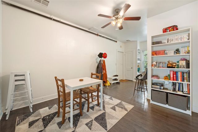 201 W 31st ST H, Austin, TX 78705