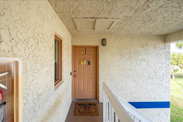 1506 SE Royal Green Circle 204, Port St. Lucie, FL 34952