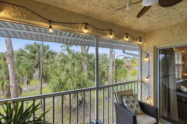 1506 SE Royal Green Circle 204, Port St. Lucie, FL 34952