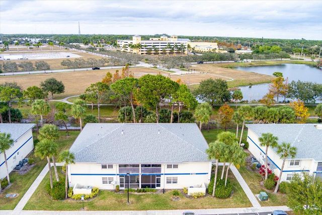 1506 SE Royal Green Circle 204, Port St. Lucie, FL 34952
