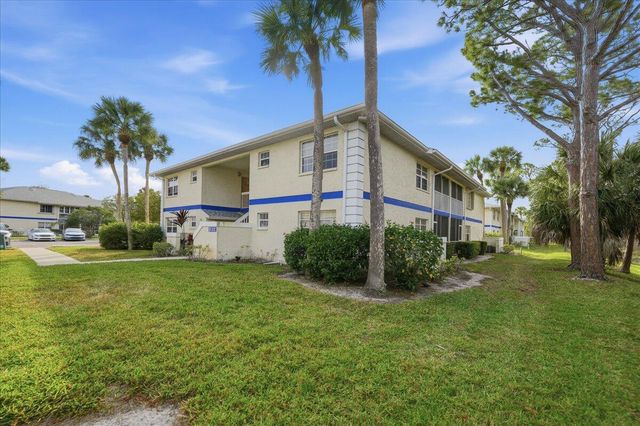 1506 SE Royal Green Circle 204, Port St. Lucie, FL 34952