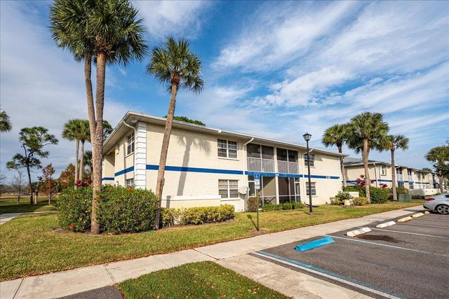 1506 SE Royal Green Circle 204, Port St. Lucie, FL 34952