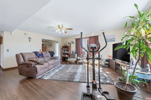 4908 Reckeweg Place, Fort Wayne, IN 46804