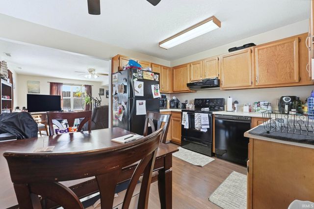 4908 Reckeweg Place, Fort Wayne, IN 46804