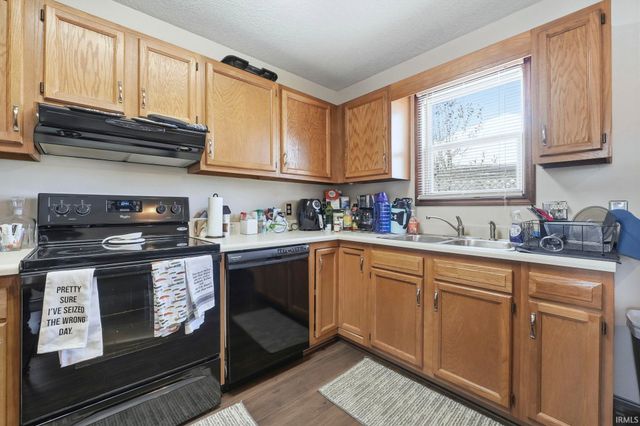 4908 Reckeweg Place, Fort Wayne, IN 46804