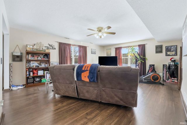 4908 Reckeweg Place, Fort Wayne, IN 46804