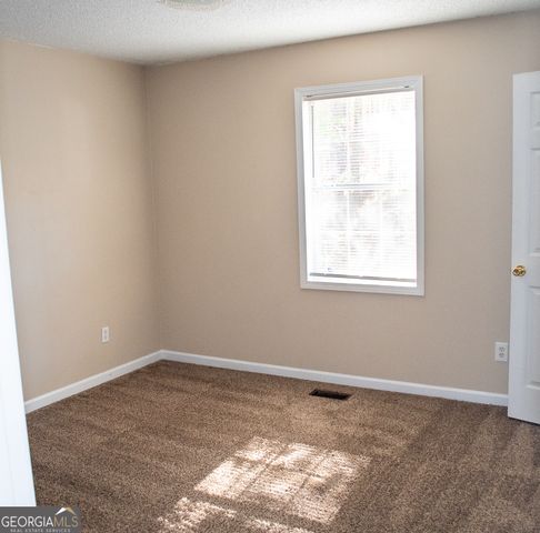 185 Widgeon Drive, Newnan, GA 30263