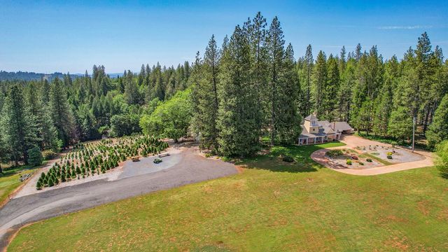2640 Sky Ranch Ln, Camino, CA 95709