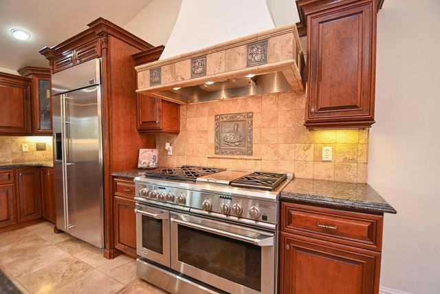 2640 Sky Ranch Ln, Camino, CA 95709