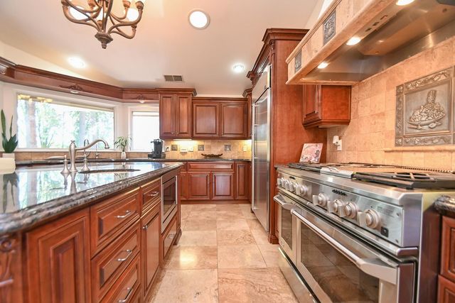 2640 Sky Ranch Ln, Camino, CA 95709