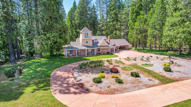 2640 Sky Ranch Ln, Camino, CA 95709