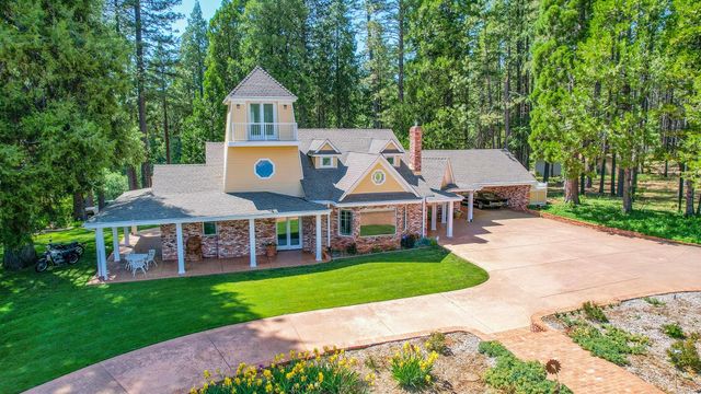 2640 Sky Ranch Ln, Camino, CA 95709